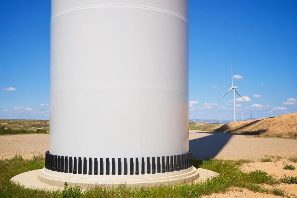 風力発電タワー基部のフランジボルト