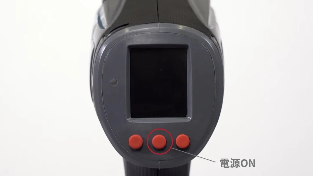 バッテリー装着と電源ON