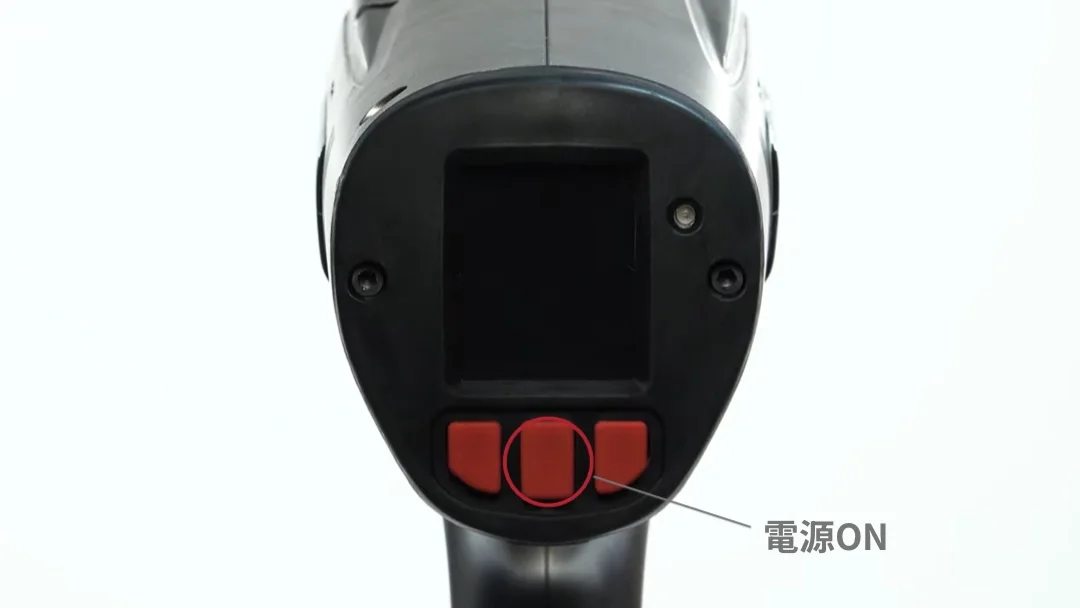 バッテリーの装着と起動確認